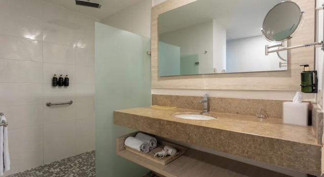 Двухместный номер Deluxe с балконом Grand Sirenis Cartagena