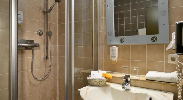 Двухместный номер Standard PLAZA INN Leonberg
