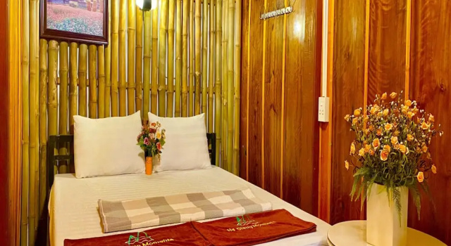 Двухместный номер Standard с балконом и с видом на сад Ha Giang Moments Homestay - Hostel