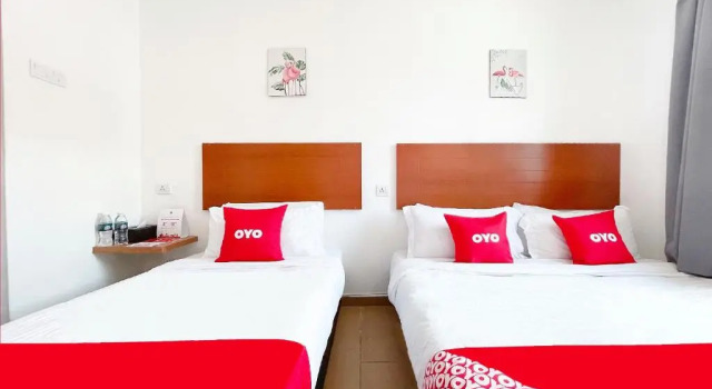 Люкс Superior OYO 90334 Mawlaya Hotel