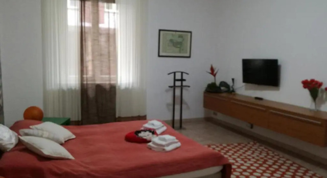 Apartment Silvia, Boek Appartement Turijn Piemonte, in de buurt van Monte Grappa