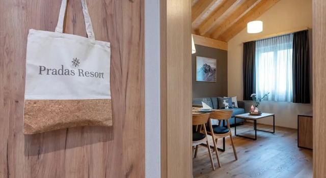 Апартаменты Superior Мансарда с 2 комнатами Pradas Resort Brigels