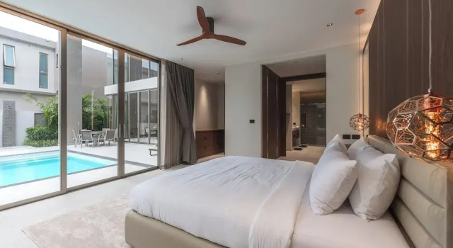 4BR Pool Villa Near Beach V200