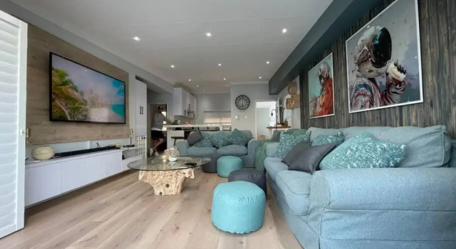 Апартаменты Beach front penthouse apartment