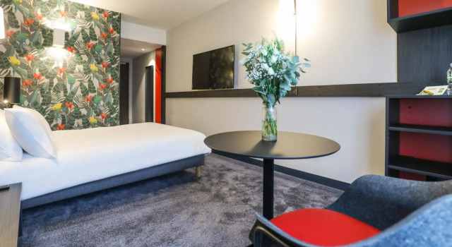 ibis Styles Puteaux Paris La Defense