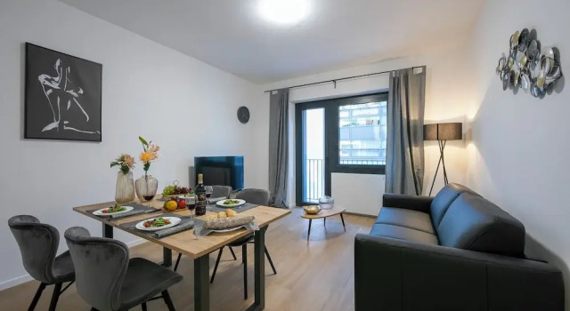Семейные апартаменты с 2 комнатами с балконом Boutique Apartment 6