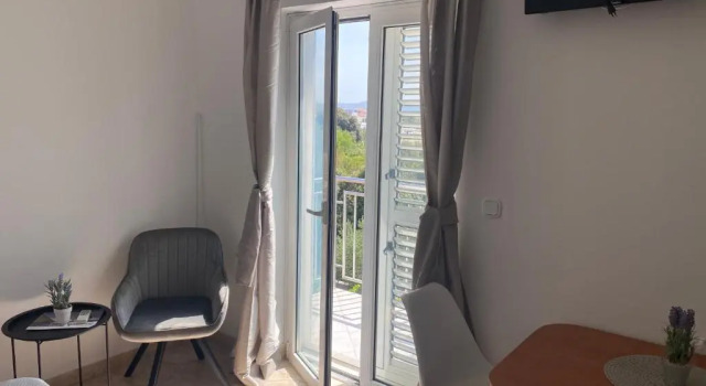 Студия Apartmani Leona