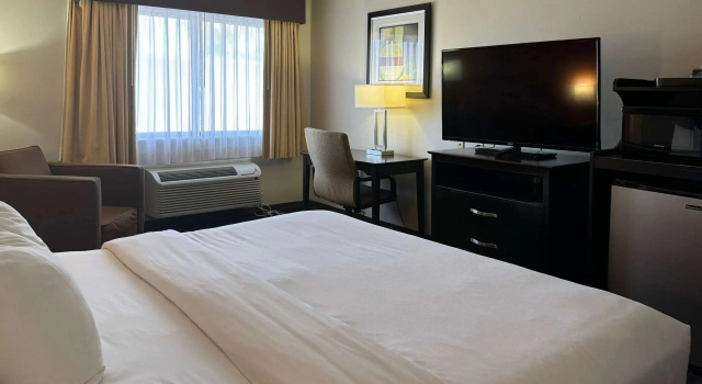 Двухместный номер Standard Comfort Inn Maumee - Perrysburg Area