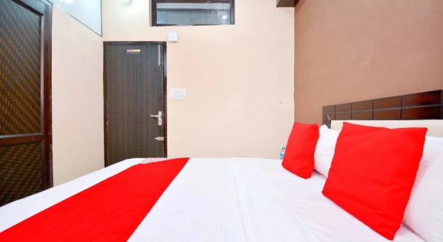 Surya Hotel by OYO Rooms