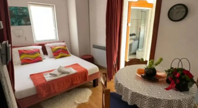Апартаменты с балконом Duga House