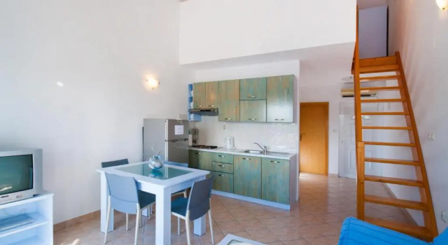 Апартаменты с видом на море Apartment Milna - with Swimming Pool & Amazing Seaviews, above Bijaka Beach