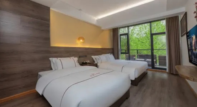 Люкс Fanjingshan East Gate Scenic Area Guesthouse (Powered By gpt-41)