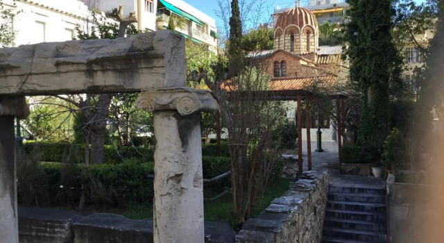 Апартаменты Athens-Plaka, Peter’s beautiful apartment in Temple of Zeus