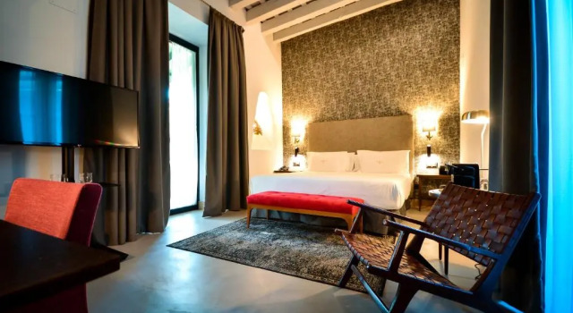 Номер Deluxe Legado Alcazar Hotel