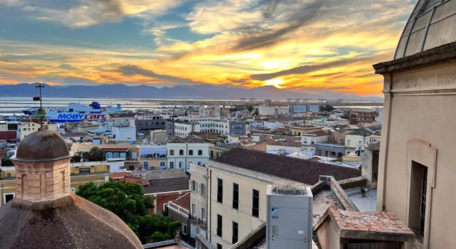 Студия Studio Apartments Centro Storico Via Manno