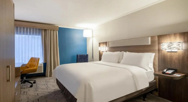 Номер Standard Holiday Inn Express & Suites Greensboro - I-40 atWendover by IHG