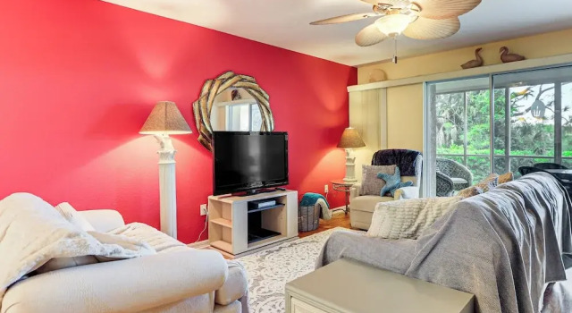 8 Mi to Beach w/ Pool Access: Englewood Condo!, Reserva ahora Apartamento Englewood Florida