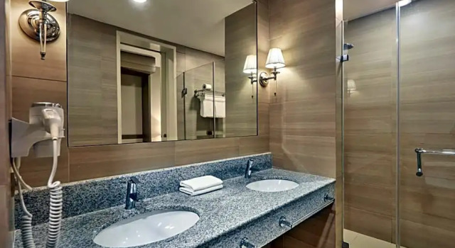 Клубный номер Standard с балконом Rizal Park Hotel