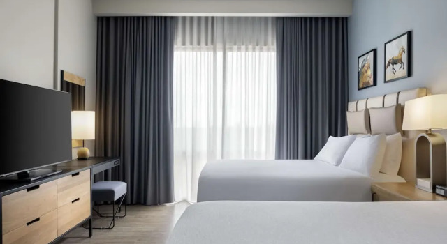 Четырёхместный номер Standard с 2 комнатами Embassy Suites By Hilton Bowling Green
