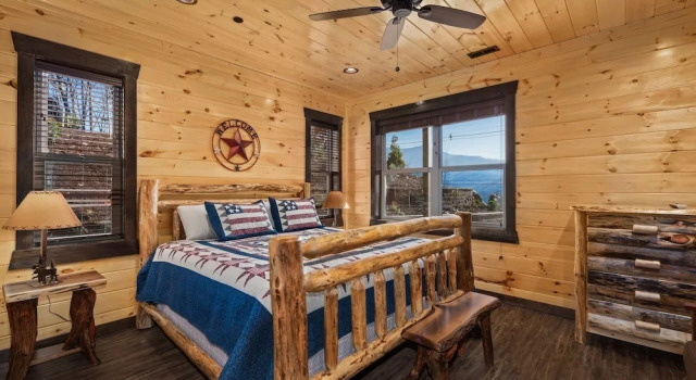 Greystone Retreat 13 Bedrooms 13.5 Bathrooms Cabin, Забронировать Отель Отели Гатлинберг 3 звезды, рядом с Hillbilly Golf, 3*