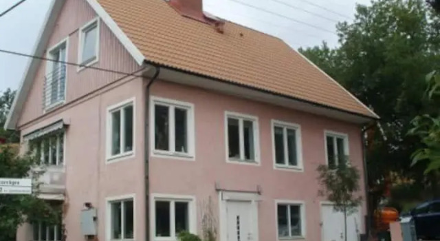 Pink House Room#1 Stockholm, Rezervovat Hotel Hagersten Stockholm