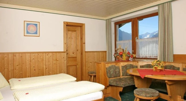 Pension Sonneck, Rezerwuj Hotel Hotele w Salzburg z parkingiem, Parking