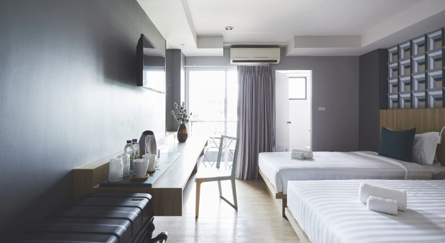Theorie Hotel Sukhumvit 107 by SLH, Забронировать Отель Отели Самутпракан с бассейном, Бассейн