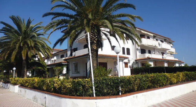 Residence La Bricola Laghi di Sibari, Book Hotel Sibari Calabria