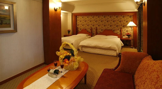Daekuk Isleinn Hotel, Забронировать Отель Отели Согвипхо с парковкой, рядом с Реабилитационная клиника «Зоунс» в Чеджу, Парковка