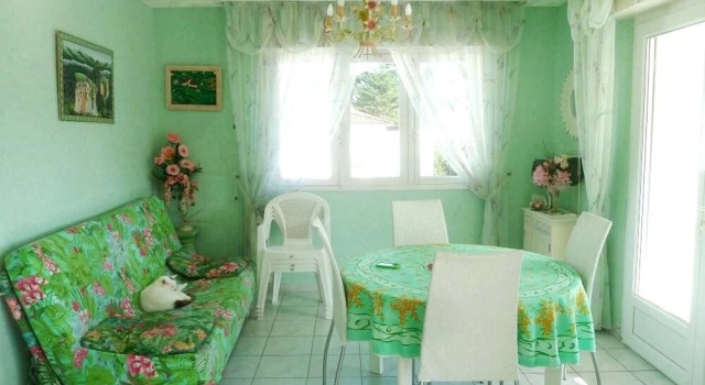 House With 3 Bedrooms in Royan, With Wonderful sea View and Enclosed G, Забронировать Дом для отпуска Коттеджи Руайян, Коттедж