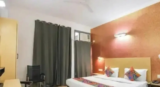 Номер Deluxe royal spark inn03