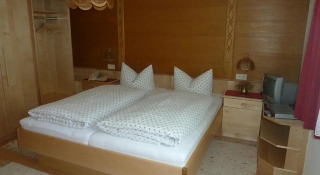 Pension Holzmann, Забронировать Отель Отели Тироля 3 звезды, 3*