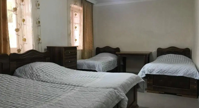 Guest House Racha, Rezervasyon Misafirhane Ambrolauri otoparklı oteller, Otopark