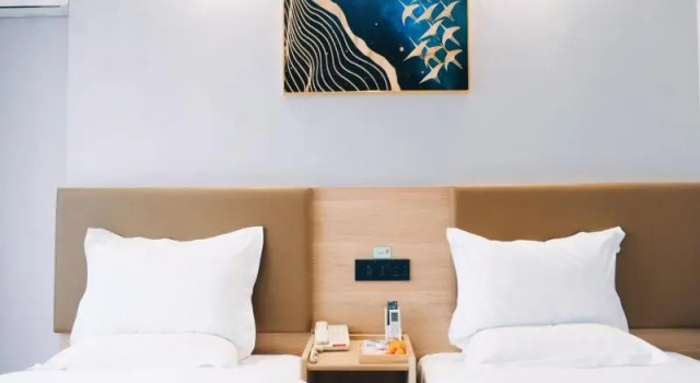GreenTree Inn Jiaxing Tongxiang Tudian Express Hotel