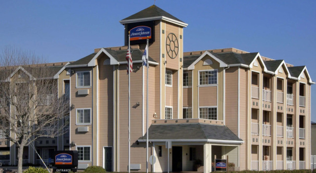 Howard Johnson Inn Salinas, Boek Hotel Salinas Monterey Wine Country