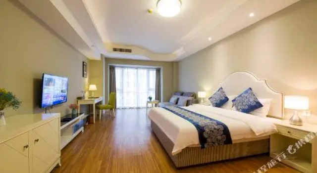 Люкс Deluxe Fansi Funi Business Hotel Chengdu Liangjiang International