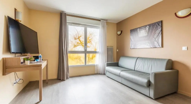 Апартаменты с 2 комнатами Zenitude Hôtel-Résidences Magny-les-Hameaux