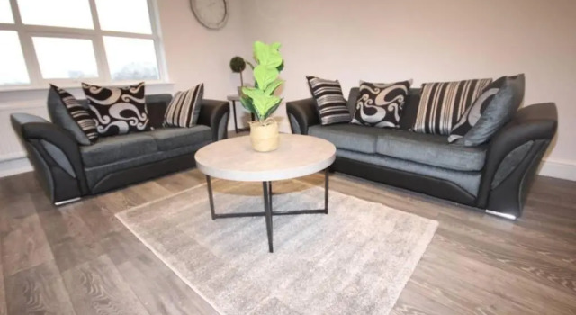 Апартаменты Great West Road Apartments [ Flat D ]