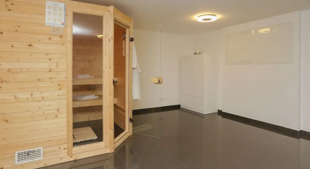 Plush Villa in Trogir With Sauna & Whirlpool, Buchen Sie Villa Hotels in Gespanschaft Split-Dalmatien mit Pool, Schwimmbad