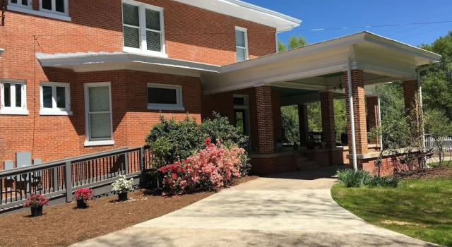 The Gillen House Bed & Breakfast, Boek Bed and Breakfast Hotels in Georgia met parkeren, Parkeren