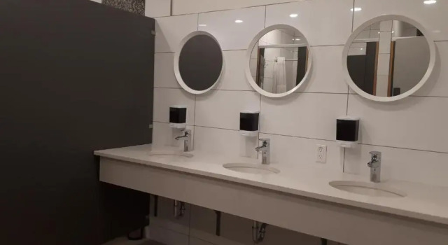 Postel ve společném pokoji Canmore Downtown Hostel