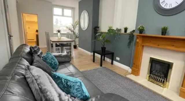 Bentley Place, Book Hotel Crewe 