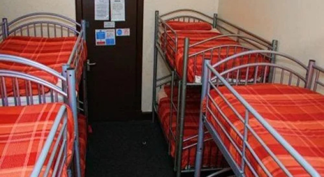 Brodies Hostels, Забронировать Отель Старый город Эдинбург, рядом с Национальный музей Шотландии