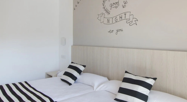 Трёхместный номер Standard с балконом Hotel Sorra Daurada Splash