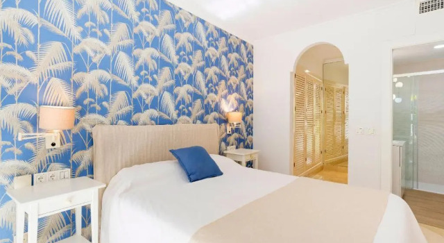 Elviria Playa White Pearl Beach, Забронировать Апартаменты/квартира Отели Марбелья с бассейном, рядом с Теннисный и спортивный клуб Don Carlos, Бассейн