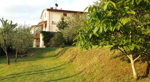 I 3 Cipressi, Prenota Hotel Chiassa Superiore Toscana