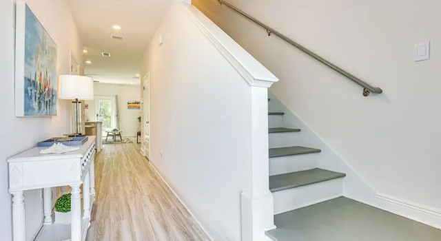 Santa Rosa Beach Townhome ~ 4 Mi to Beach!, Rezerwuj Hotel Hotele w Emerald Coast z parkingiem, Parking