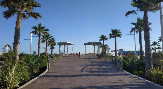 Апартаменты Appartement, vue sur mer, accés direct plage, piscine