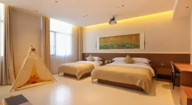 Тент Spruce Xiaozhu Homestay