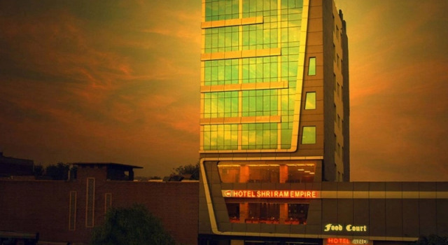 Номер Standard Hotel Shri Ram Empire
